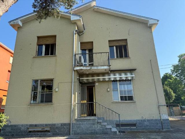 Villa Indipendente in vendita a Cantone, Noceto
