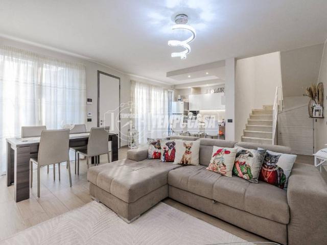 Villa Indipendente in vendita a Noceto, Reggio Emilia