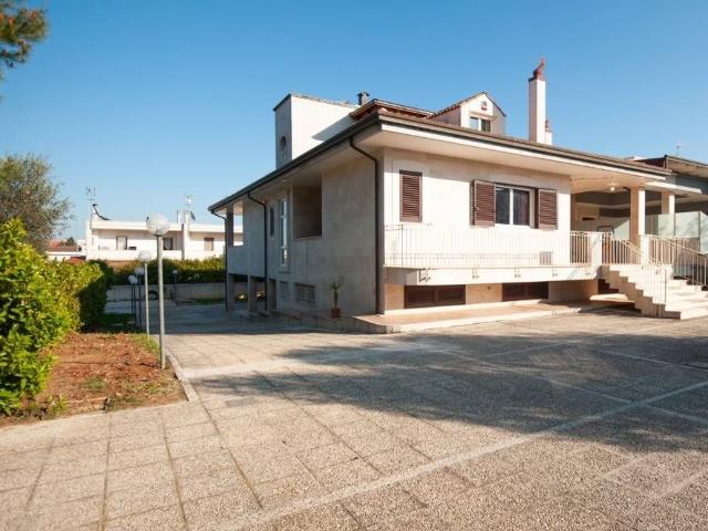 Villa Indipendente in vendita a Puglia, Bari