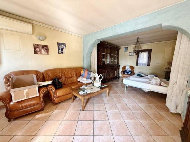 Villa Indipendente in vendita a Nogara, Veneto
