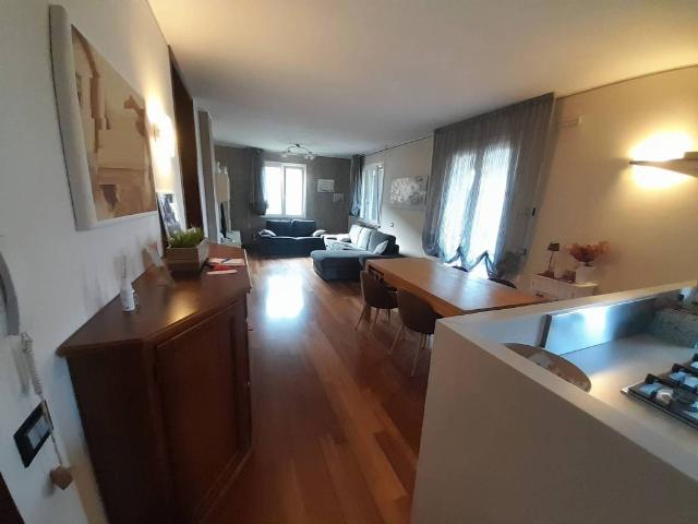 Villa Indipendente in vendita a Nogara, Veneto