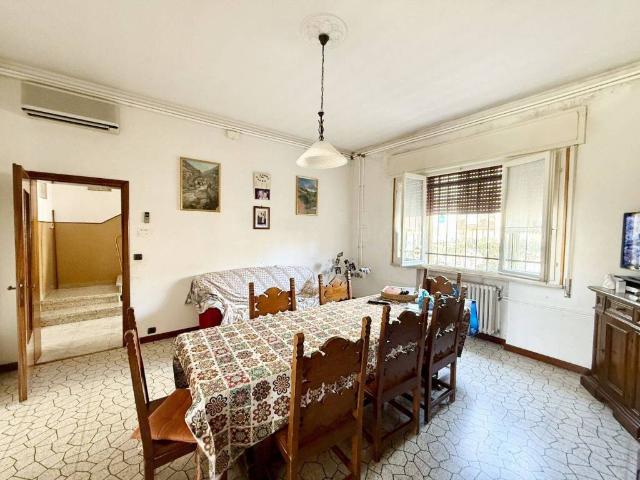 Villa Indipendente in vendita a Nogara, Veneto