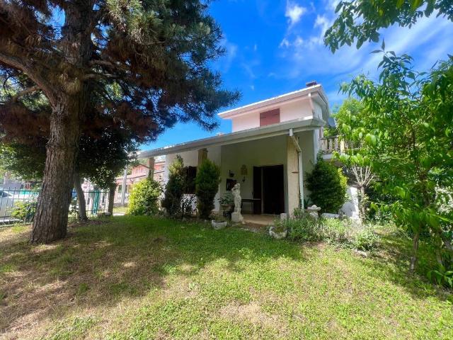 Villa Indipendente in vendita a Nogarole Vicentino, Veneto