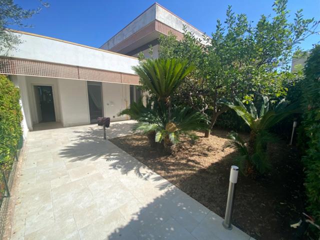 Villa Indipendente in vendita a Noicattaro, Bari