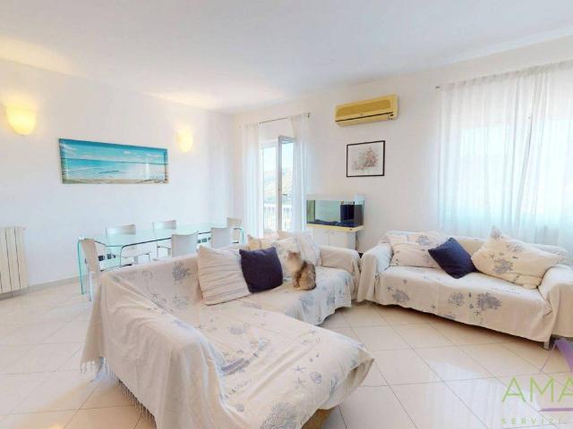 Villa Indipendente in vendita a Noli, Liguria