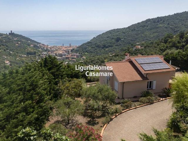 Villa Indipendente in vendita a Noli, Liguria
