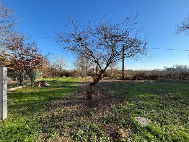 Villa Indipendente in vendita a Unione dei comuni del Sorbara, Nonantola