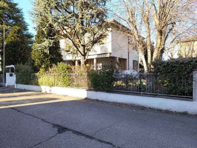 Villa Indipendente in vendita a Unione dei comuni del Sorbara, Nonantola
