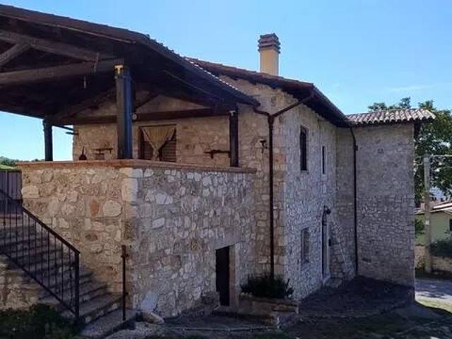 Villa Indipendente in vendita a Norcia, Umbria