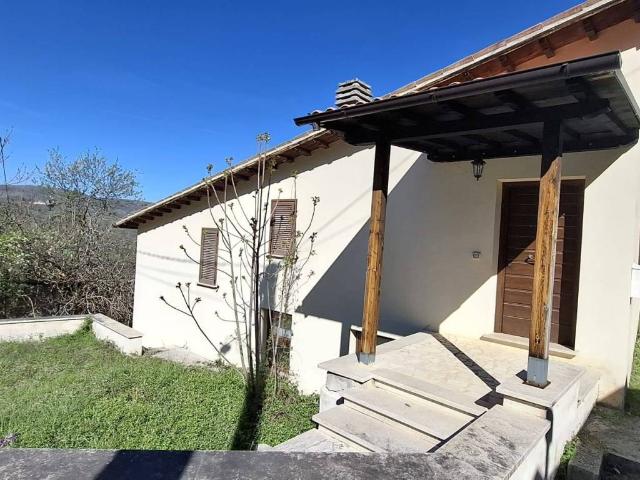 Villa Indipendente in vendita a Norcia, Umbria