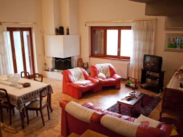 Villa Indipendente in vendita a Norma, Lazio