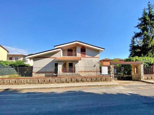 Villa Indipendente in vendita a Norma, Lazio