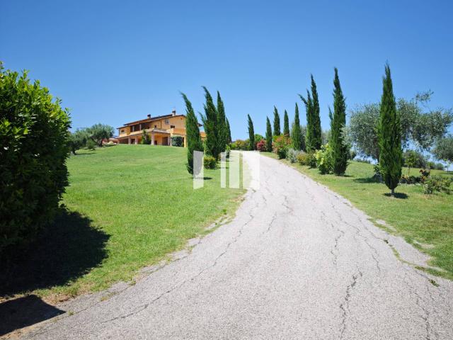 Villa Indipendente in vendita a Notaresco, Abruzzo