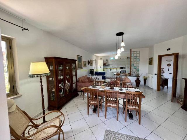 Villa Indipendente in vendita a Notaresco, Abruzzo