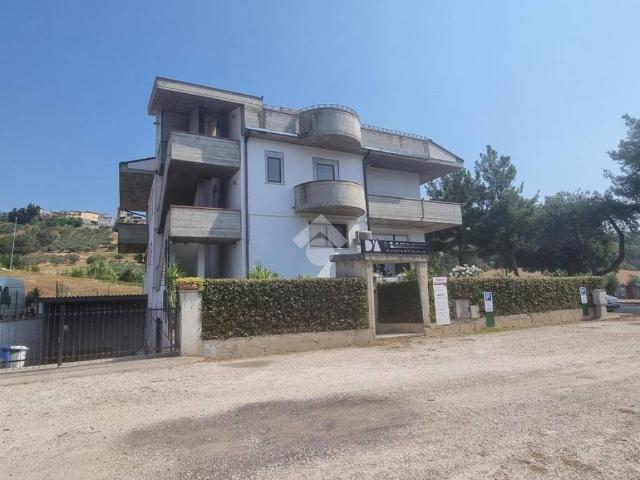 Villa Indipendente in vendita a Notaresco, Abruzzo