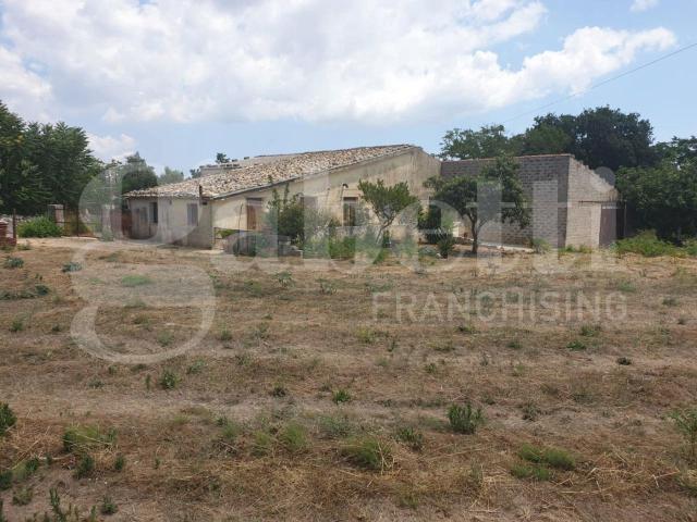 Villa Indipendente in vendita a Noto, Sicilia