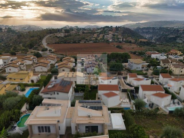 Villa Indipendente in vendita a Noto, Sicilia