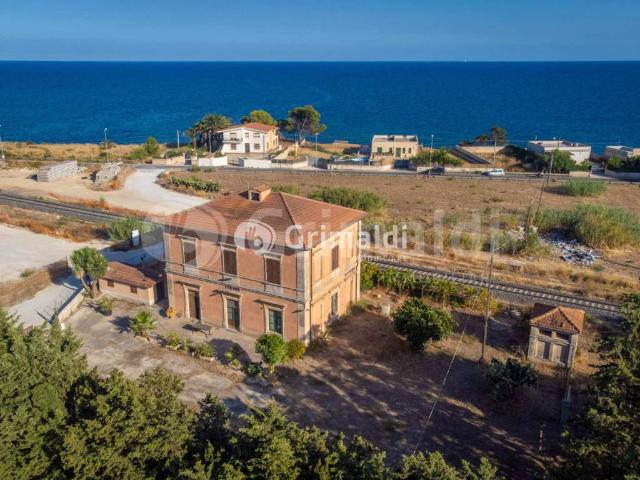 Villa Indipendente in vendita a Calabernardo, Noto