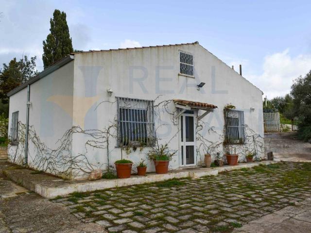 Villa Indipendente in vendita a Noto, Sicilia