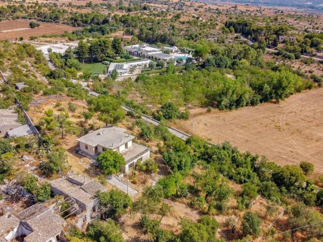 Villa Indipendente in vendita a Noto, Sicilia