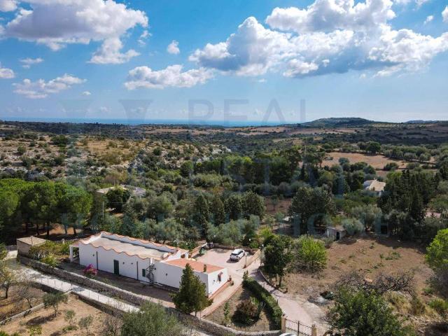 Villa Indipendente in vendita a Noto, Sicilia