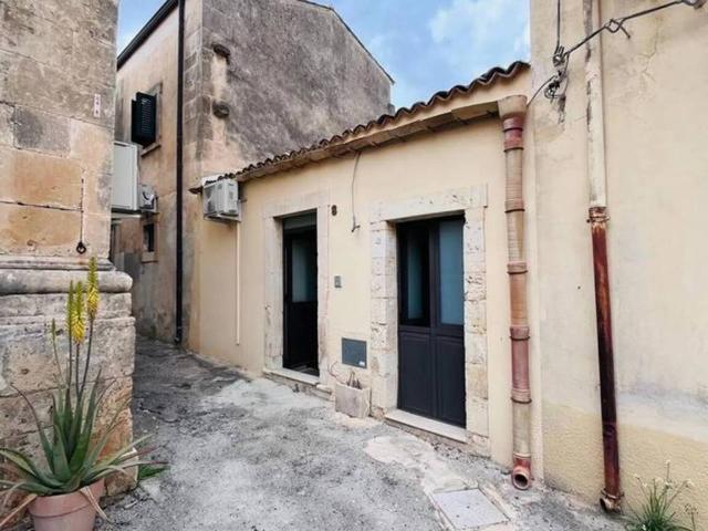 Villa Indipendente in vendita a Noto, Sicilia