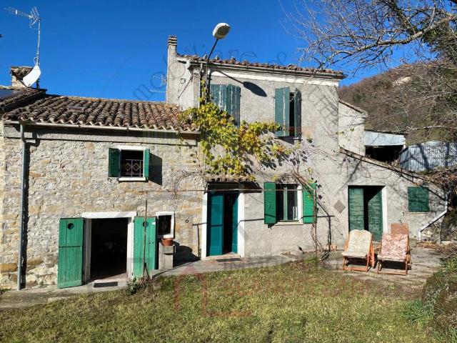 Villa Indipendente in vendita a Unione di comuni Valmarecchia, Novafeltria