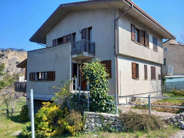 Villa Indipendente in vendita a Unione di comuni Valmarecchia, Novafeltria