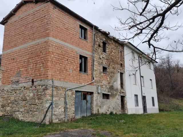 Villa Indipendente in vendita a Unione di comuni Valmarecchia, Novafeltria