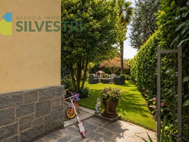 Villa Indipendente in vendita a Vignale Nuovo, Piemonte