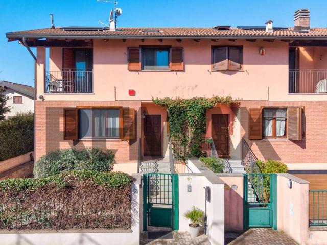 Villa Indipendente in vendita a Piemonte, Novara