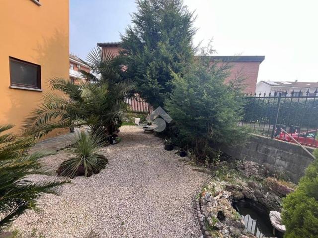 Villa Indipendente in vendita a Torrion Quartara, Piemonte