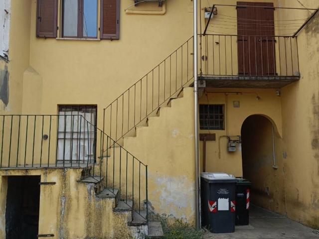 Villa Indipendente in vendita a Vignale Nuovo, Piemonte