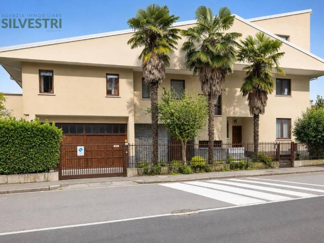 Villa Indipendente in vendita a Vignale Nuovo, Piemonte