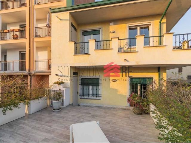 Villa Indipendente in vendita a Porta Mortara, Piemonte