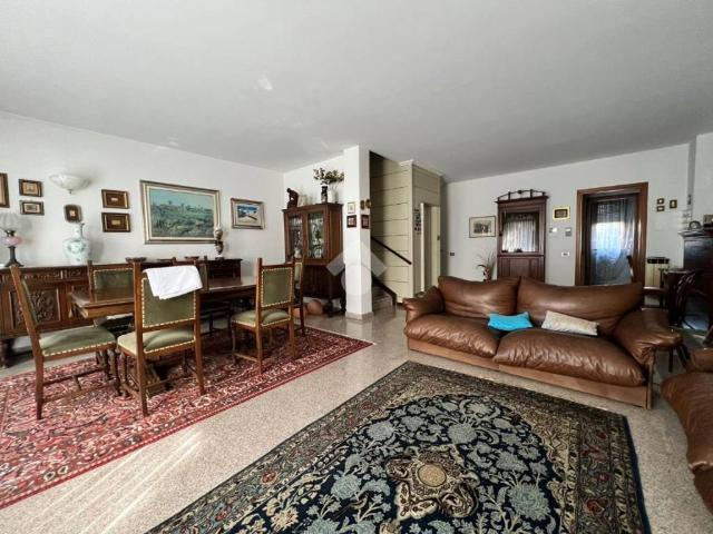 Villa Indipendente in vendita a Sacro Cuore, Piemonte