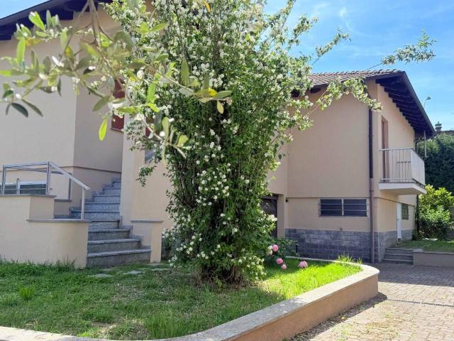Villa Indipendente in vendita a Piemonte, Novara