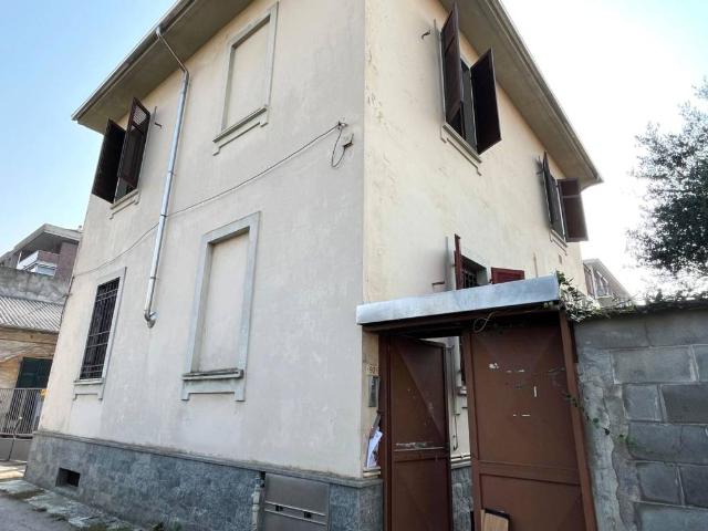 Villa Indipendente in vendita a Vignale Nuovo, Piemonte