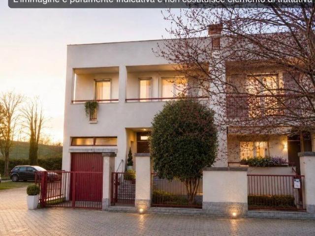 Villa Indipendente in vendita a Torrion Quartara, Piemonte