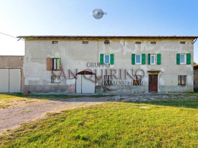 Villa Indipendente in vendita a Bassa Reggiana, Re