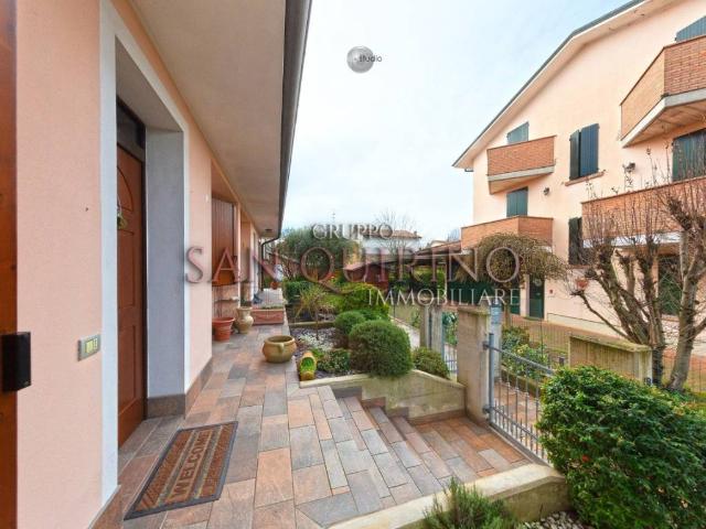 Villa Indipendente in vendita a Bassa Reggiana, Re