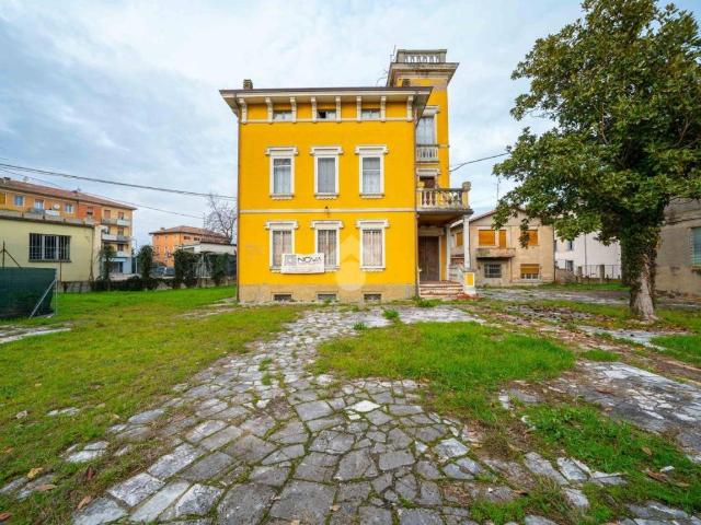 Villa Indipendente in vendita a Bassa Reggiana, Re
