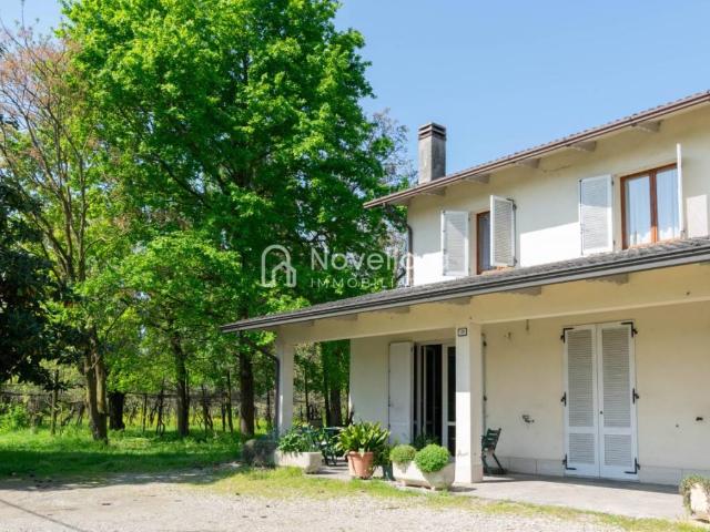 Villa Indipendente in vendita a Bassa Reggiana, Re