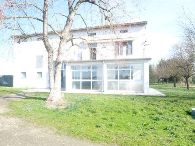 Villa Indipendente in vendita a Bassa Reggiana, Re