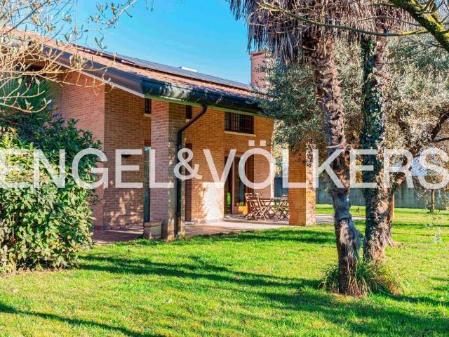 Villa Indipendente in vendita a Noventa Padovana, Padova