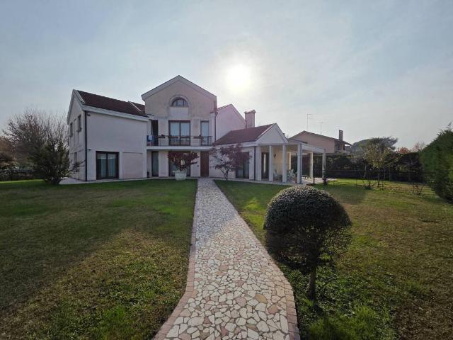 Villa Indipendente in vendita a Noventa Padovana, Padova