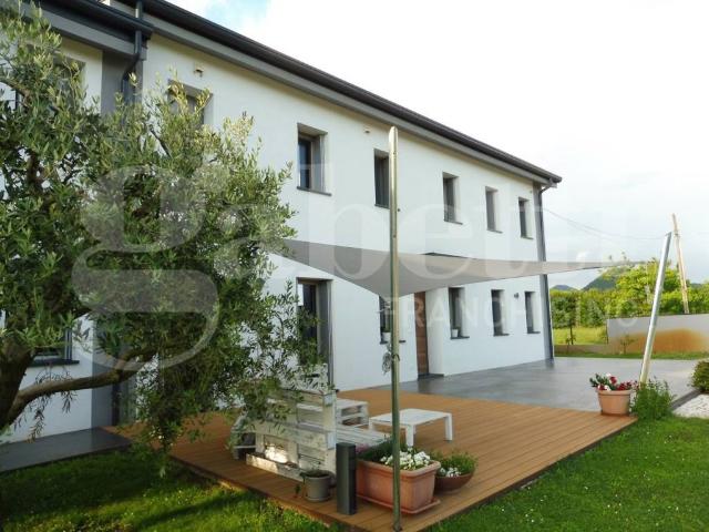 Villa Indipendente in vendita a Noventa Vicentina, Veneto