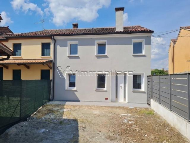 Villa Indipendente in vendita a Noventa Vicentina, Veneto