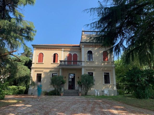 Villa Indipendente in vendita a Noventa Vicentina, Veneto