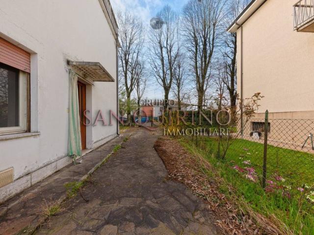 Villa Indipendente in vendita a Unione delle Terre d'Argine, Novi Di Modena